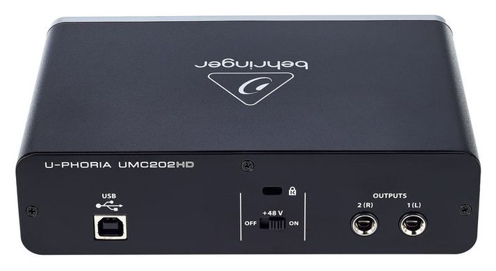 USB аудиоинтерфейс Behringer UMC202HD