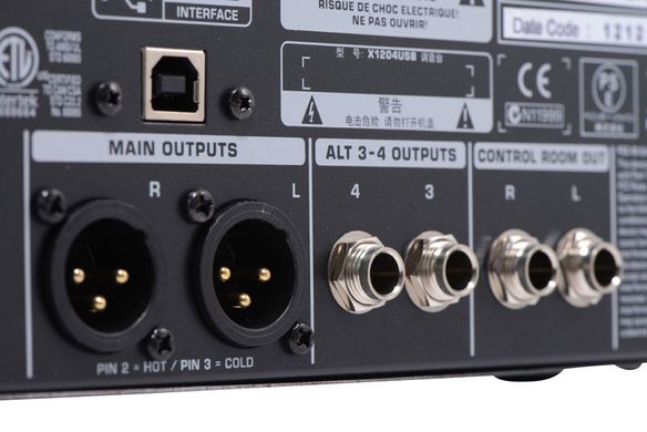 Мікшерний пульт Behringer XENYX X1204USB